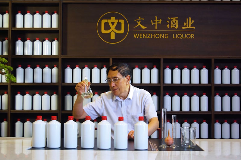 勾兌酒對身體有什么傷害？行業(yè)亂象成為了罪魁禍首！
